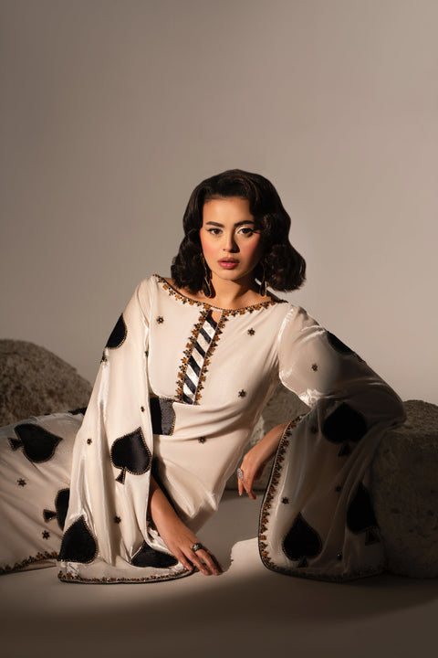 Flayers - 3-piece embroidered silk suit - (Spade Queen)