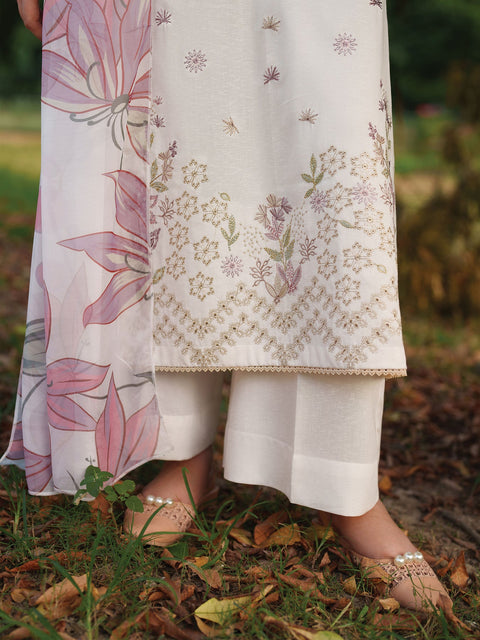 GARNET - Lawn Unstitched Embroidered Collection with Ptrinted Dupatta - KPR28