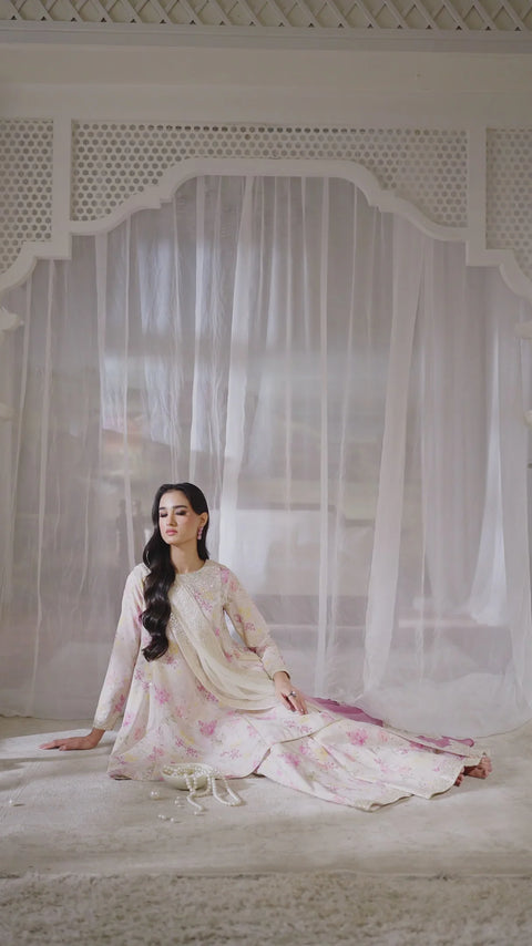 IZNIK - 3-PC Unstitched Festive Edit Lawn Collection UE-544